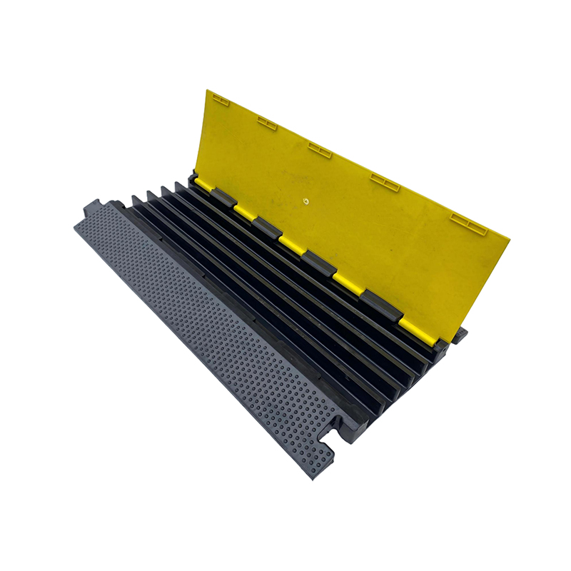 SH018-5S Kraftig modulärt sammankopplande gummi- och plastkabelskydd