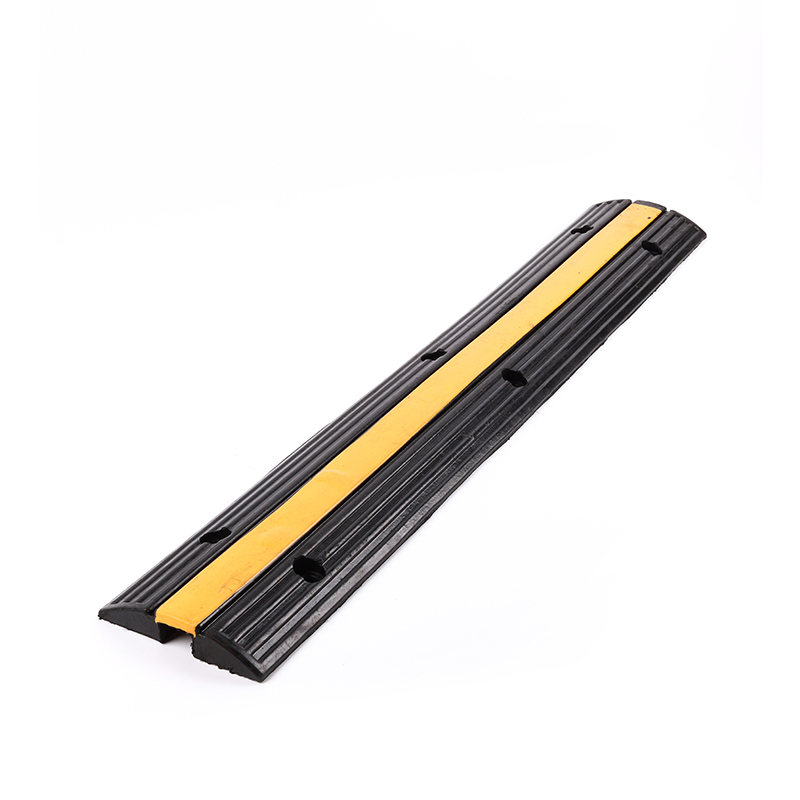 SH028 Gummikabelskydd